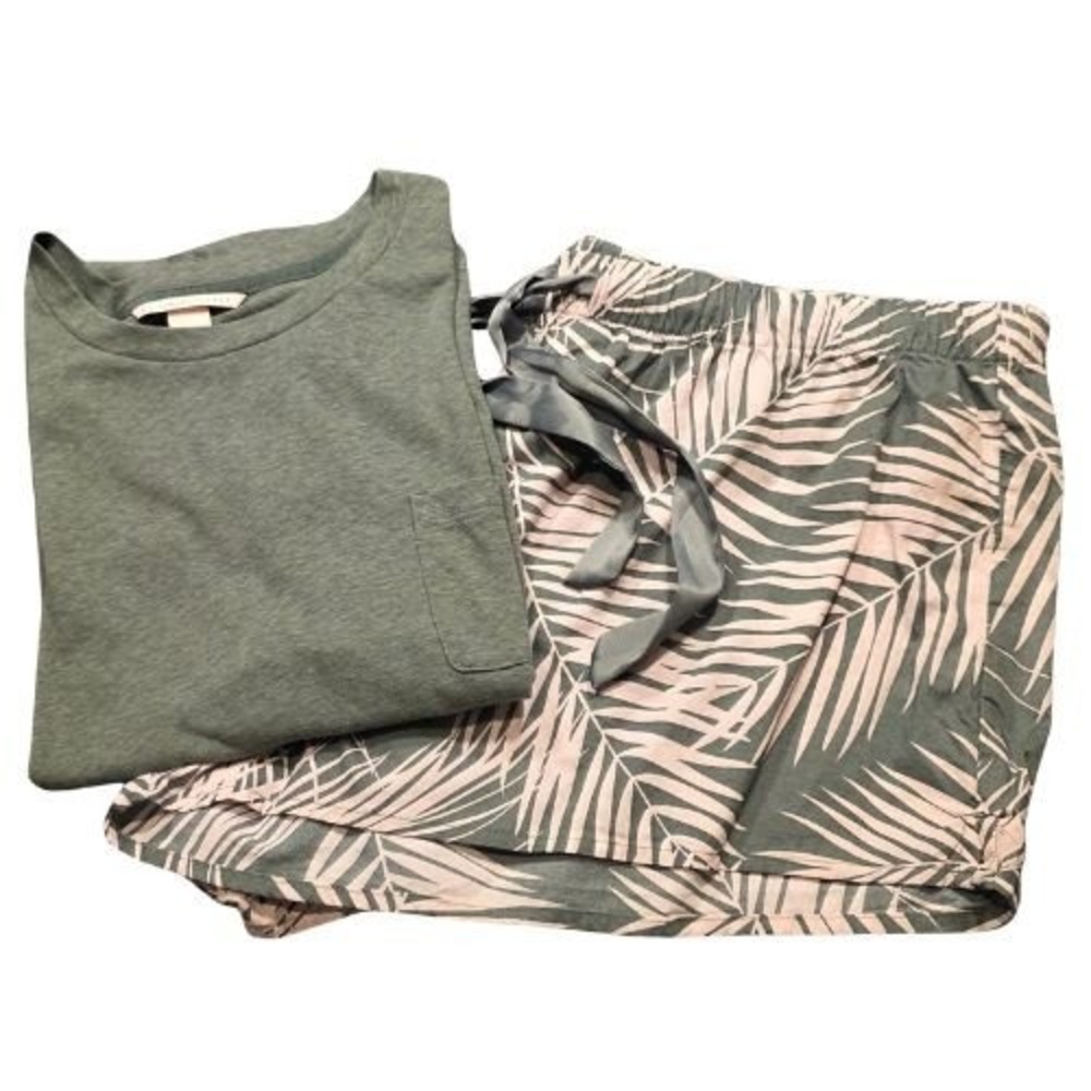 Victoria's Secret Pajama 2pc Set XL Sage Green Pink Tropical Print Tee Shorts